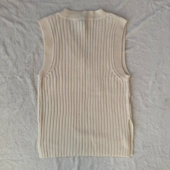 H&M divided white ribbed long sweater vest - Picture 2 of 4